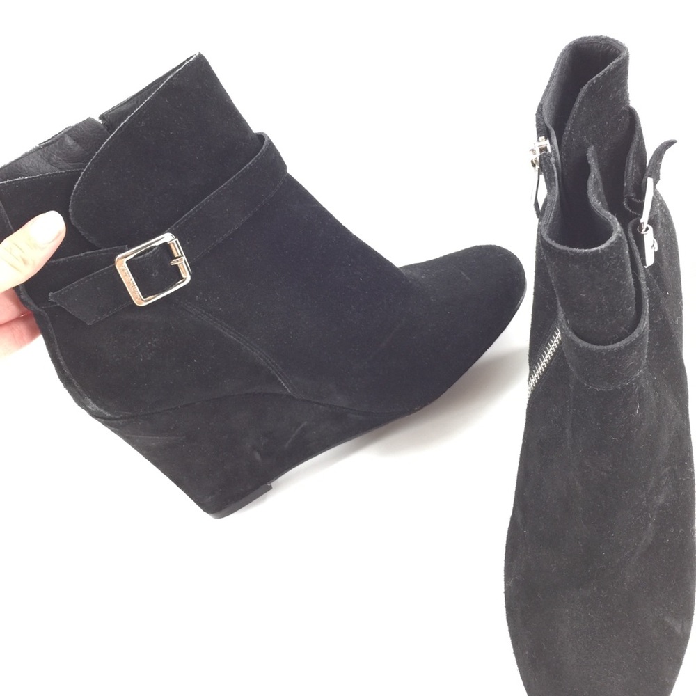 black heeled booties